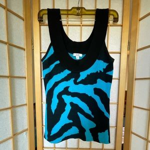 Cache tank top